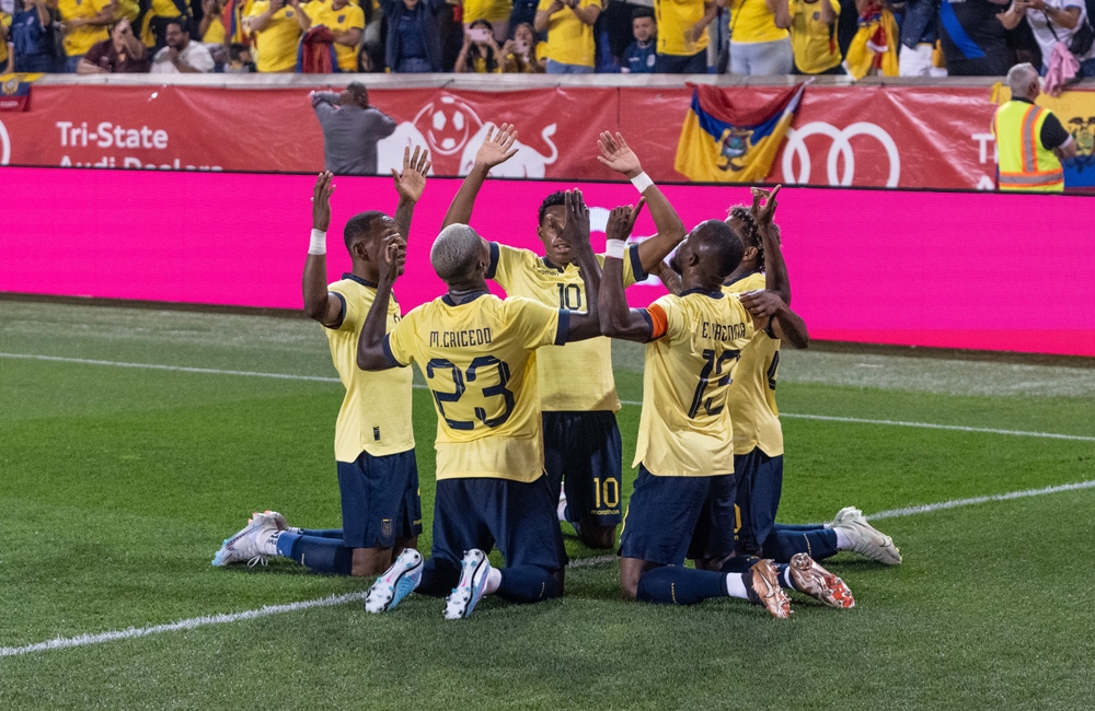 Players,Of,Ecuador,Celebrate,Goal,Scored,By,Enner,Valencia,During